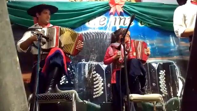 José y Lucía Sánchez San Miguel bs aires nuevo salón chamamecero смотреть онлайн
