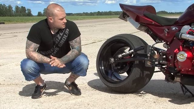 Bike Motors - Z1000 Turbo streetfighter [English subtitles] смотреть онлайн