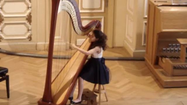 F. Godefroid : Quand tu me vois souffrir. (Bianka Szauer, 10y.o.-harp) смотреть онлайн