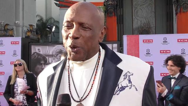 2016 TCM Classic Film Festival - Carpet Chat with Louis Gossett, Jr. смотреть онлайн