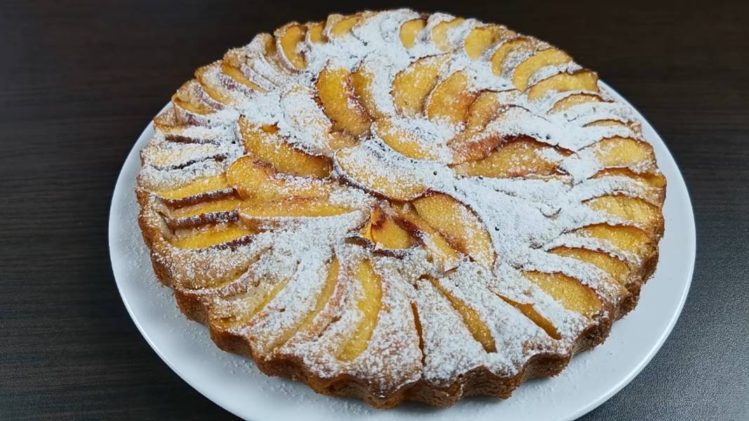 И ТОРТА НЕ НАДО! ЗА КОПЕЙКИ ОН НА ВКУС ЛУЧШЕ, ЧЕМ ШАРЛОТКА! ТАЕТ ВО РТУ! смотреть онлайн