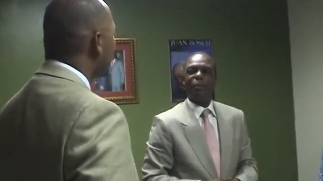 Alfredo Arias, Vice Presidente de Operaciones de Arias y Goodman смотреть онлайн