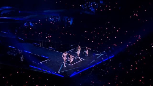 Blackpink Sydney concert 2023 - Don't Know What To Do + Lovesick Girls смотреть онлайн