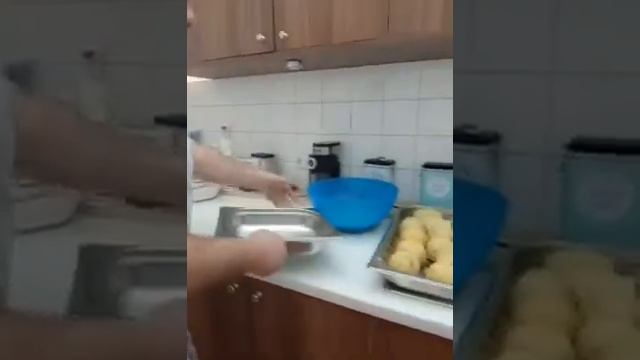 Arancine alla carne e al burroAmici in Cucina смотреть онлайн