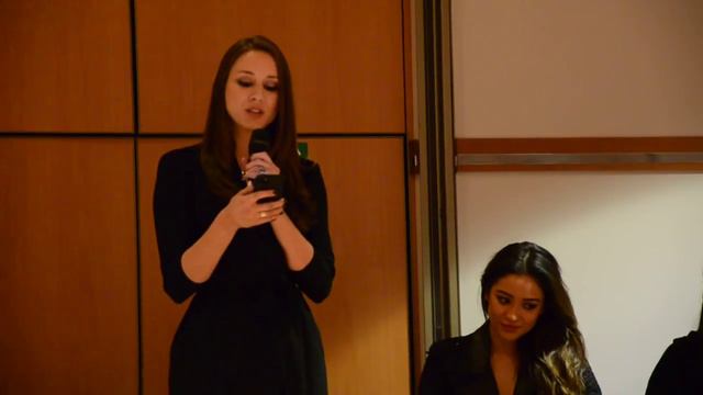 Troian Bellisario singing in french смотреть онлайн