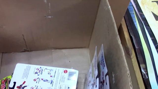 Mystery Action Figure Box Search 60: Batman, Street Fighters & Beetleborgs! смотреть онлайн