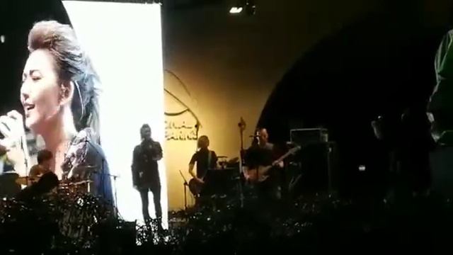 孙燕姿 (Stephanie Sun) - 遇见 (Encounter) @ Voice Out, Concert in the Park 7th Oct 2017 смотреть онлайн