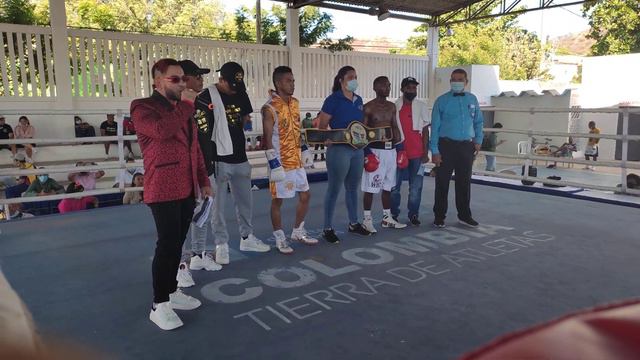 Nelson Magallanes VS Víctor Manuel berrio смотреть онлайн