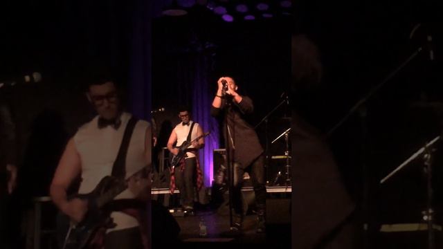 Tahj Mowry Performs "Give It To Me" Live At Showcase In Hollywood смотреть онлайн