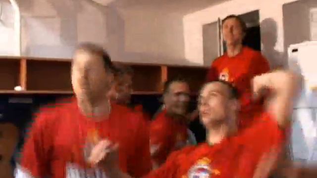 Radość piłkarzy Wisły w szatni смотреть онлайн