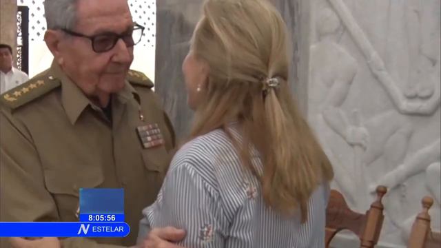 Cuba:rinde Raúl homenaje a Faure Chomón смотреть онлайн