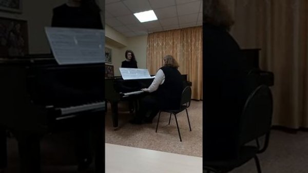 Г .В.  Свиридов  - Портрет NN