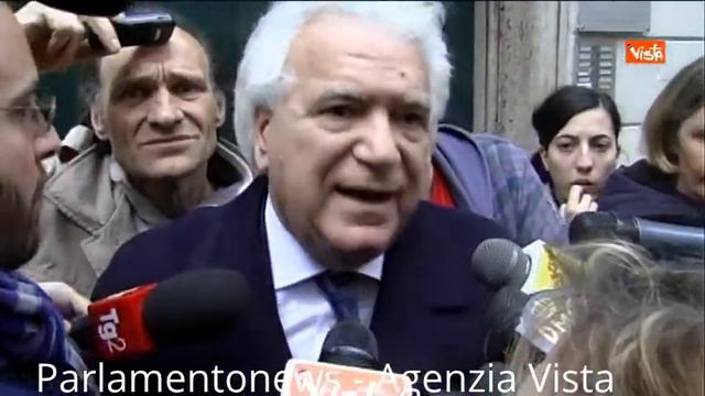 VERDINI CON SPOSETTI ABBIAMO SOLO PRESO UN CAFFE' NESSUN INCIUCIO смотреть онлайн