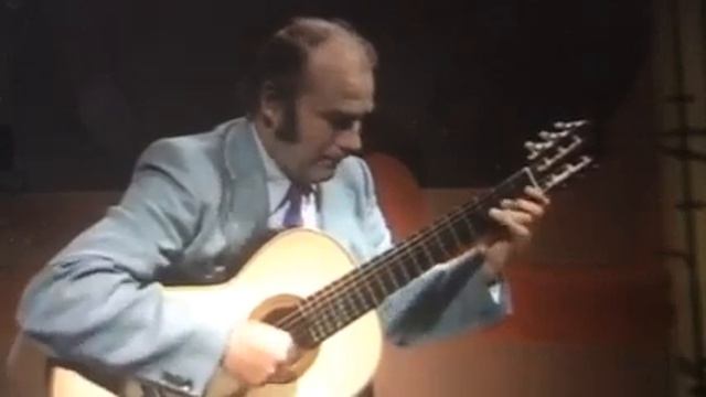 Julian Bream Plays Bach смотреть онлайн