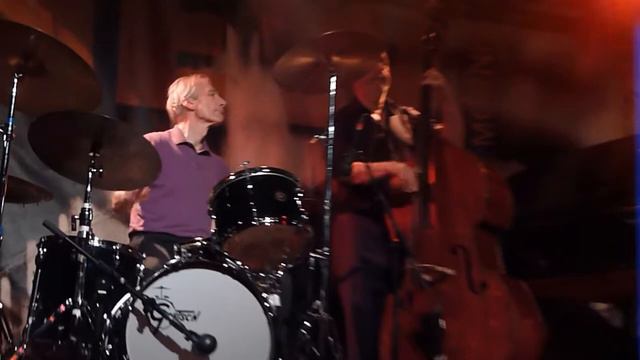 Charlie Watts and the ABC&D of Boogie Woogie - Paris, Oct. 2, 2011 - Pt1 смотреть онлайн
