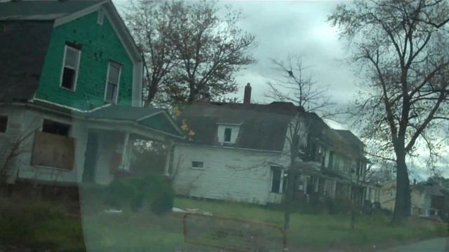 Detroit Streets Looking for Properties Close to City in Mayor Bings Projects смотреть онлайн
