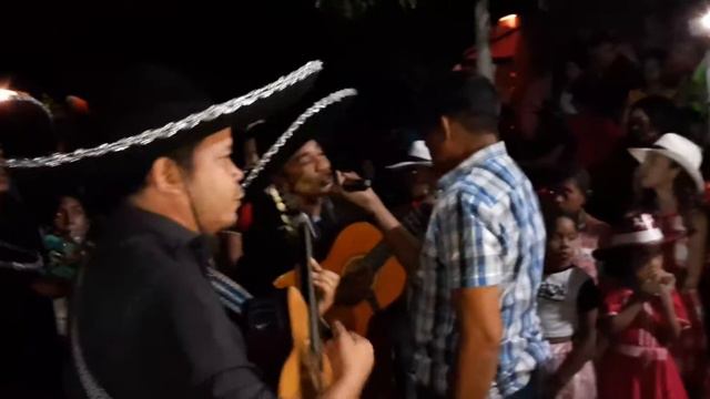 cumpleaños de Rafael reyes смотреть онлайн