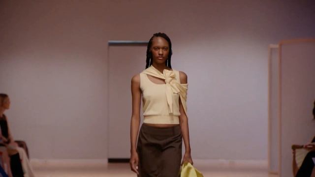 FASHION SHOW (SANDY LIANG READY-TO-WEAR COLLECTION SPRING/SUMMER 2024) смотреть онлайн