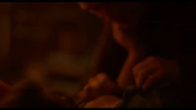 Fresh / Kissing Scene — Noa And Steve (Daisy Edgar-Jones And Sebastian Stan)