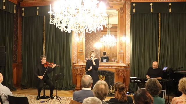 I Saw me so Pale (extrait) - Eléonore (Vernissage de l’album ✨i’m nobody✨ 29-30.10.2022) смотреть онлайн