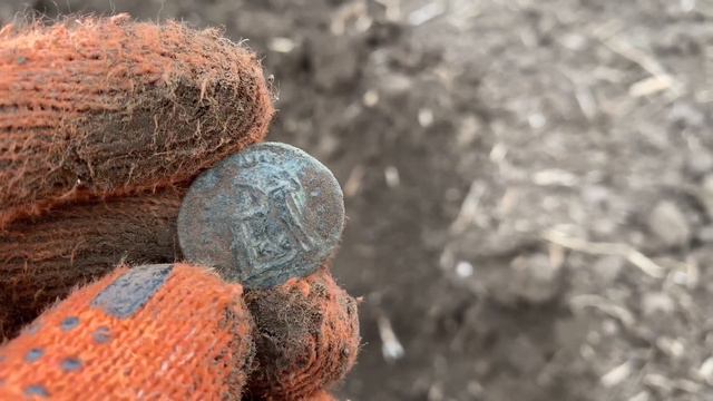 Вдалий пошук! ЗНАЙШОВ ДУЖЕ СТАРУ МОНЕТУ ТА БАГАТО ЦІКАВОГО. ПОШУК З МЕТАЛОШУКАЧЕМ. КОП І ІСТОРІЯ смотреть онлайн