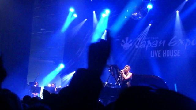 Yoshiki - Tears (feat.Katie Fitzgerald - Japan Expo 04/07/14 - Parc des Expositions Villepinte) смотреть онлайн