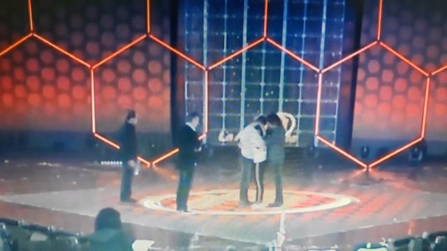 La Academia Fernando y Katheryn en los ensayos смотреть онлайн