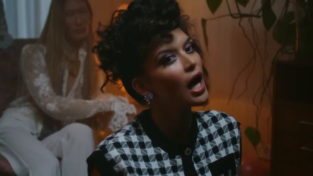 Karen Harding X Shift K3Y - Morning (Official Video) [Ultra Music]
