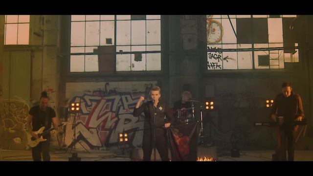 Solence - Indestructible (Official Music Video) смотреть онлайн