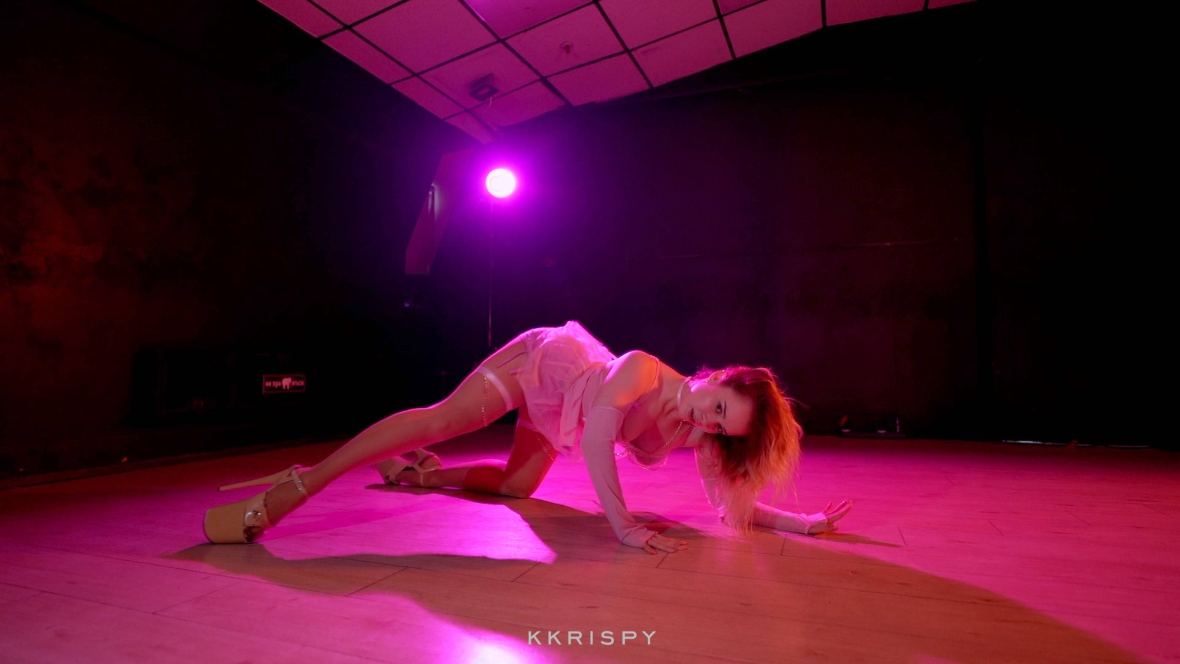 Strip plastic by Kristina Glukhikh || Dance Studio 25.5 смотреть онлайн