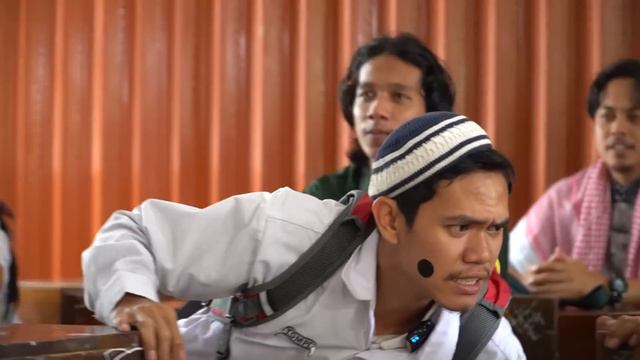 PERTAMA KALI LEIKA DAN TOMPEL TERIMA RAPORT SEKOLAH 😍 TOMPEL TIDAK NAIK KELAS ❓DRAMA PARODI смотреть онлайн