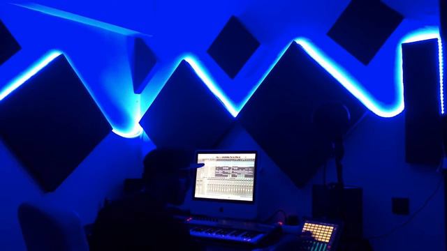 DJ MOH GREEN - Ferrari Feat Reda Taliani (Mr Samtrax Rmx) home Studio смотреть онлайн