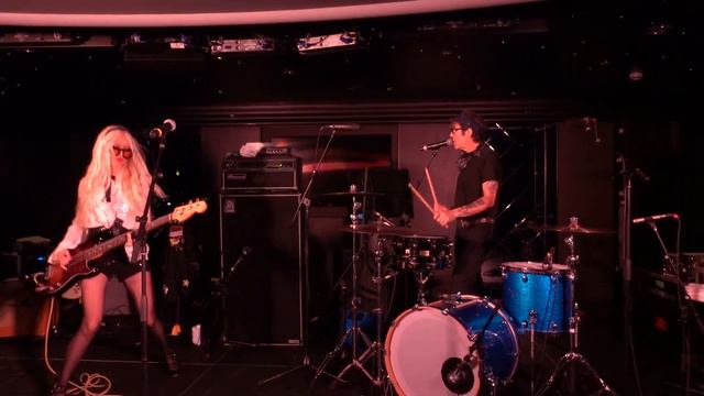 Slim Jim Phantom Trio: "Rock This Town" (Stray Cats) (11/4/2022; Outlaw Country West (music cruise) смотреть онлайн