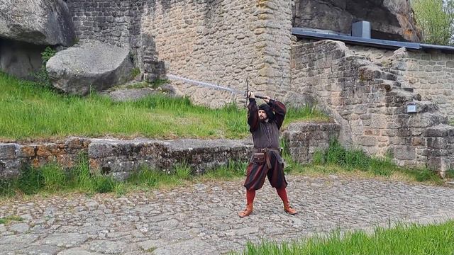 Figueiredos Montante Simple Rule 9: Fighting In A Narrow Street (Zweihander Tutorial)