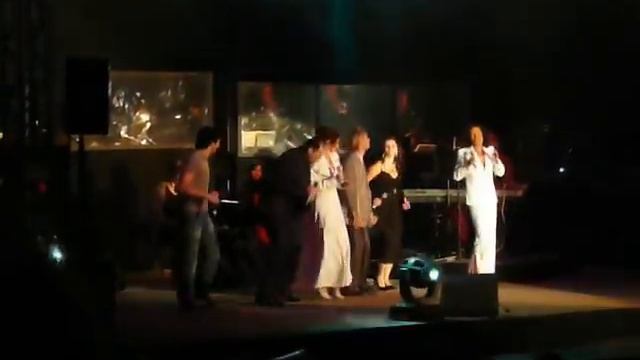 Freeman, Douwes and Co. "We are family" смотреть онлайн