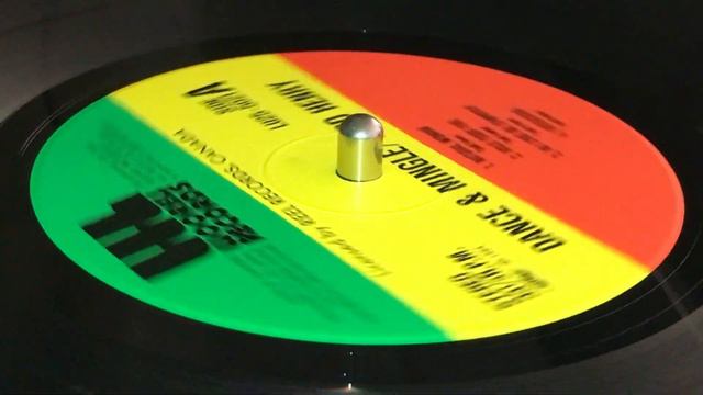 TODD HENRY ~ Natural Woman смотреть онлайн