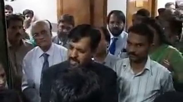 MQM Nazim Mustafa Kamal - MQM Altaf Hussain Lovers part3 смотреть онлайн