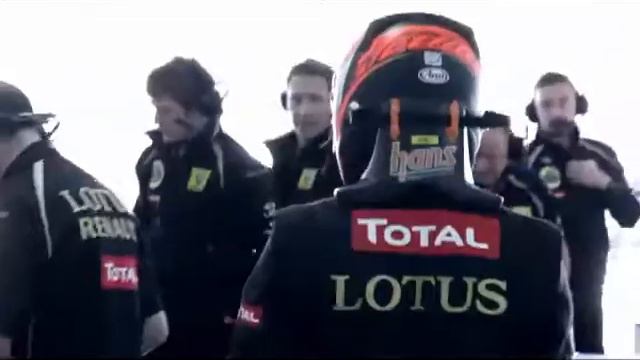 Vitaly Petrov and Caterham (Little Heroes) смотреть онлайн