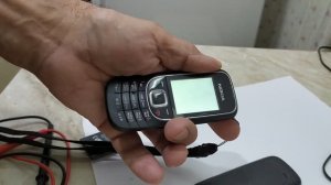 Кнопочный телефон Nokia. Замена аккумулятора