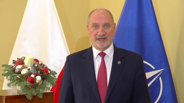 Życzenia na Święta Bożego Narodzenia 2017 od Ministra Antoniego Macierewicza смотреть онлайн