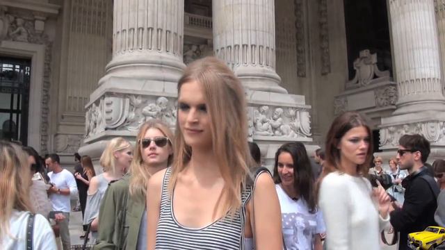 Fashion Week Paris 2012-2013 Exit CHANEL n 2 смотреть онлайн