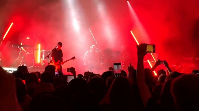 Papa Roach - Firestarter (Tribute to Keith Flint) смотреть онлайн