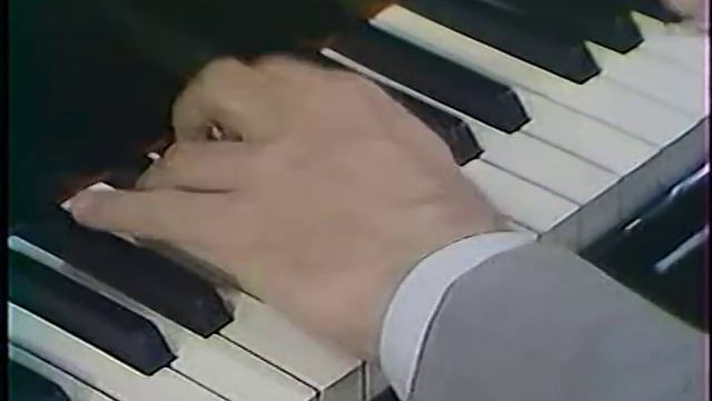 Pascal Rogé Bach Prelude and Fugue смотреть онлайн