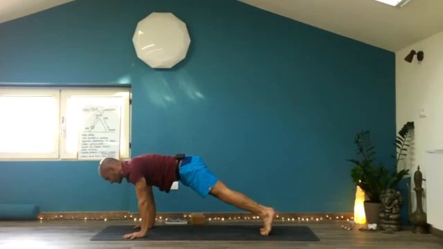 Mirko Razzaboni Jivayoga 16.4.20 смотреть онлайн