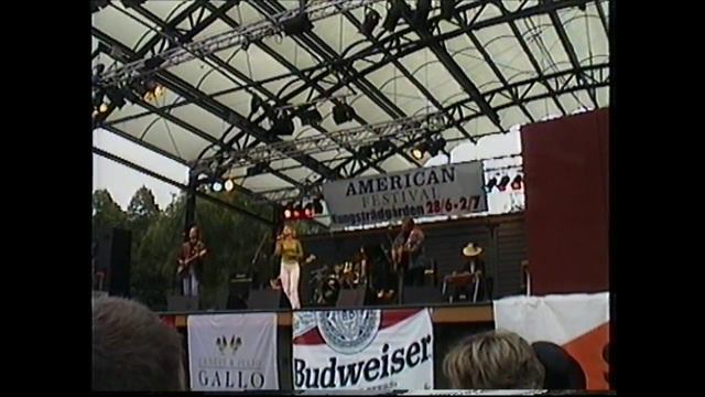 Lisen Elwin & The Desert Boys Everytime I reach you смотреть онлайн