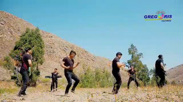 JUVENILES FURIAS "llorando andaras(Cumbia)" смотреть онлайн