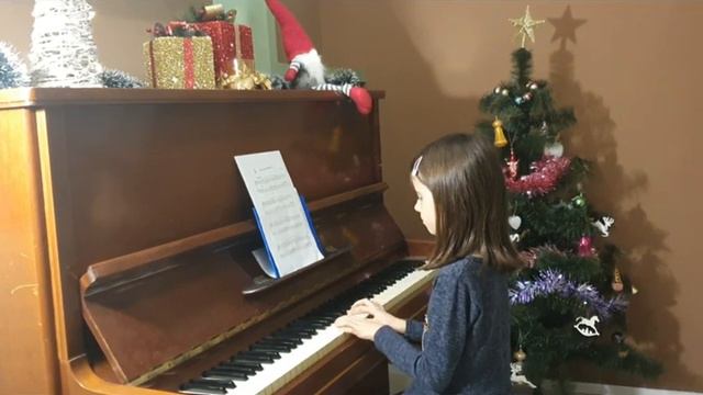 Коледен концерт на 35. СЕУ "Добри Войников" смотреть онлайн