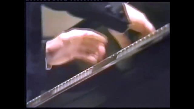 Chopin: Piano Concerto No. 1, Op. 11 / Krystian Zimerman. смотреть онлайн