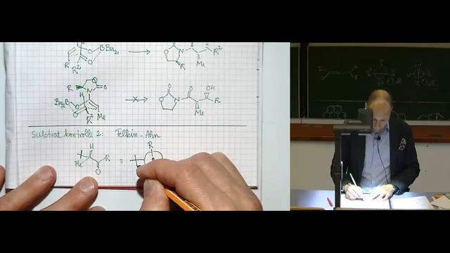 OC III Prof Bunz, 6. Stunde смотреть онлайн