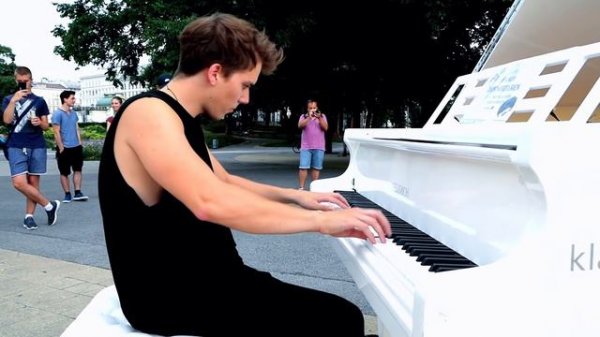 TIME - HANS ZIMMER STREET PIANO PERFORMANCE Peter Buka